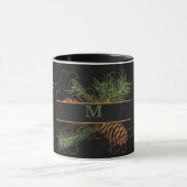 Mug Thème Monogramme du bois de cône noir et de pin (Centre)
