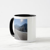 Mug Thrugh vide idyllique de route un paysage d'hiver, (Devant gauche)