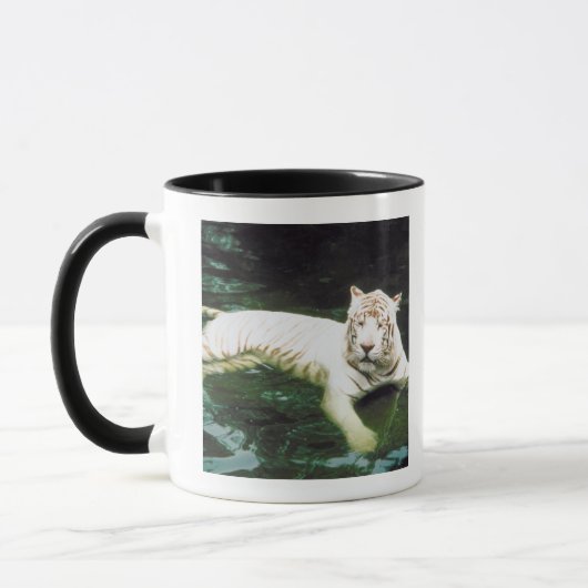 Mug Tigre blanc nageant paisiblement (Gauche)