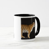Mug Tigre se tenant sur la plate-forme (Devant droit)