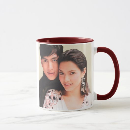 Mug Tik-Jesadaporn et Aom-Phiyada (Droite)