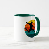 Mug Tireur de football rétro | Couleur rétro simple (Devant droit)