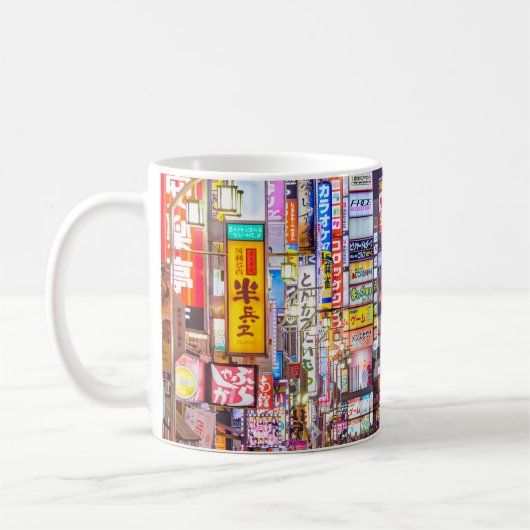 Mug TOKYO, JAPON - 14 MARS 2014 : Signes ligne dense  (Gauche)