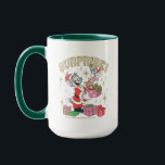 Mug Tom, Jerry et Nibbles Holiday Surprise<br><div class="desc">Regardez Tom habillé comme Père Noël tenant un cadeau contenant Jerry qui est habillé comme Père Noël tenant un cadeau contenant des Nibbles ! Surprise !</div>