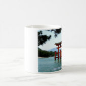 Mug Torii gate, Itsukushima Shrine, Japon (Centre)