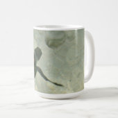 Mug Tortue de mer de bébé nageant à la mer (Devant droit)