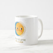 Mug Total Éclipse Solaire 2024 Mignons Éclipse Solaire (Devant droit)