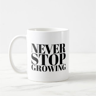 Mug Toujours Grandir Art de Typographie Serif Classiqu