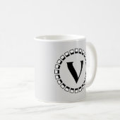 Mug Tournant vintage du siècle, monogramme V (Devant droit)