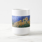 Mug Tournesol éclairé par la lune de nuit étoilée (Centre)