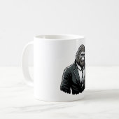 Mug Tout Business Bigfoot - Drôle élégant Sasquatch (Devant gauche)