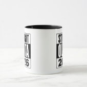 Mug Tout droit sorti de 2026 (Centre)