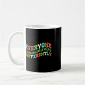 Mug Tout le monde communique différemment Autisme Disc (Gauche)
