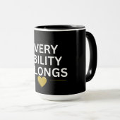 Mug Toute capacité appartient | Cœur inclusif (Devant droit)