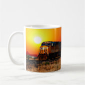 Mug Train de marchandises Sunset Diesel Locomotive (Gauche)