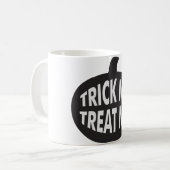 Mug Traitez-moi en B/W (Devant gauche)