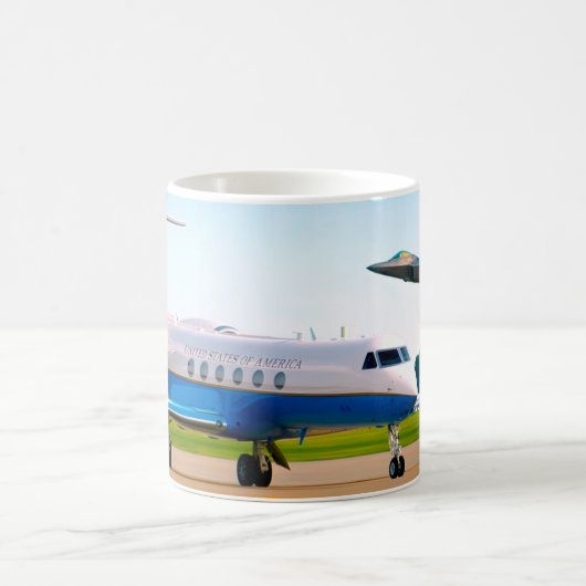 MUG TRANSPORT VIP C-20H (Centre)