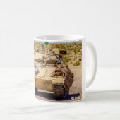 Mug TRANSPORTEUR DE PERSONNEL ARMÉ - M2 Bradley (Devant droit)