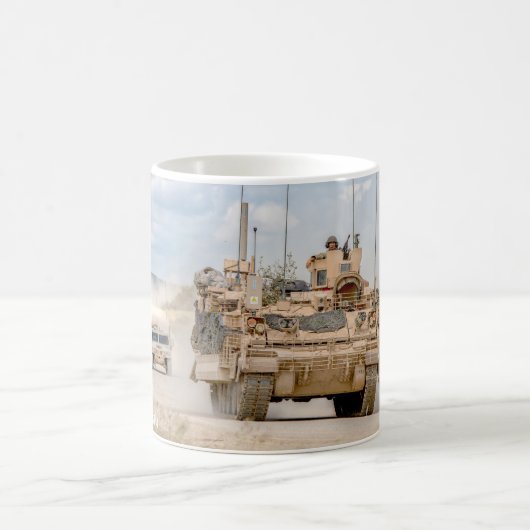 Mug TRANSPORTEUR DE PERSONNEL ARMÉ - M2 Bradley (Centre)