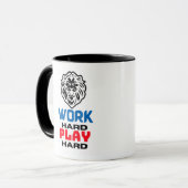 MUG TRAVAILLER DUR JOUER DUR, LION (Devant gauche)