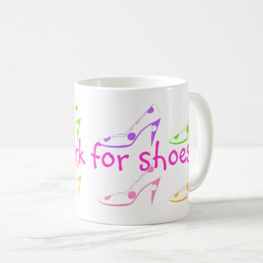 Mug Travaillera pour des chaussures (Devant droit)