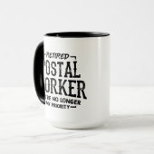 Mug Travailleur postal à la retraite n'ayant plus de p (Devant gauche)