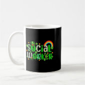 Mug travailleur social de la Saint-Patrick chance trèf (Gauche)