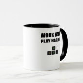 Mug Travaillez dur si dur - RVB (Devant droit)