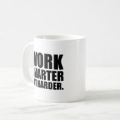 Mug Travaillez plus intelligemment et non plus dur Mot (Devant gauche)