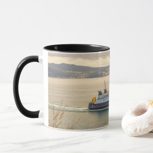 Mug Traversier de l'île Bell (Avec donut)