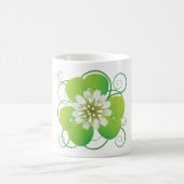 Mug Trèfle à quatre feuilles vert avec floraison blanc (Centre)