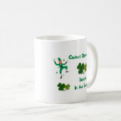 Mug Trèfle le plus mignon dansant dans le patch (Devant droit)
