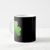 Mug Trèfle vert subtil anti-Trump de la Saint-Patrick (Devant gauche)