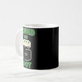 Mug Trèfles de bière irlandaise Saint-Patrick buvant (Devant gauche)