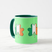 Mug Trèfles de couleur du drapeau irlandais (Devant gauche)