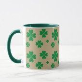Mug Trèfles verts chanceux sur fond beige (Gauche)
