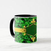 Mug Trèfles verts d'Irlande, ajoutez monogramme/initia (Devant gauche)
