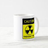 Mug TRÈS AMUSANT CAUTION RADIOACTIVE SIGNIFICATIF Café (Devant droit)