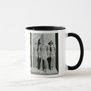 Mug Triade de Menkaure avec la déesse Hathor