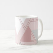 Mug Triangles gris, blanc et rose (Devant droit)