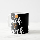 Mug Trick Or Drink | Simple Halloween citrouille effra (Devant gauche)