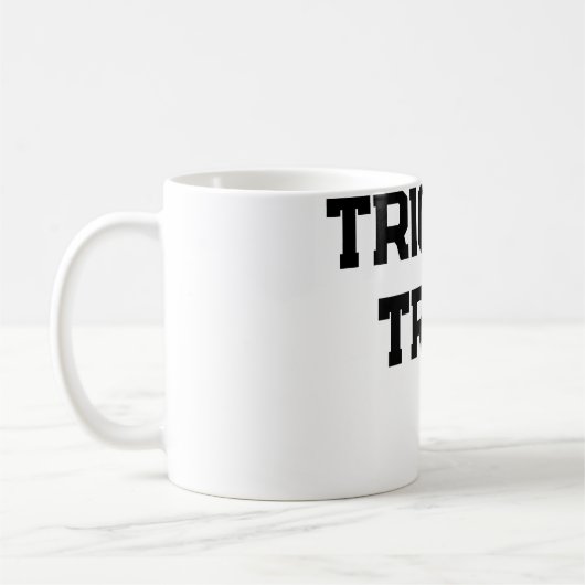 Mug Trick ou. Traiter Halloween éffrayant noir simple (Gauche)