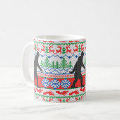 Mug Tricot laid allé de chandail de Noël de Squatchin (Devant gauche)