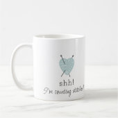 Mug Tricot Shh ! Je compte des points de suture amusan (Gauche)