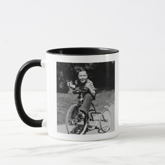 Mug Tricycle d'équitation de garçon (Gauche)