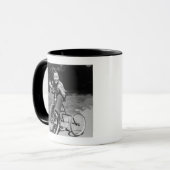 Mug Tricycle d'équitation de garçon (Devant gauche)