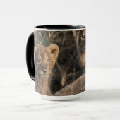 Mug Trio de lionceaux avec leur mère (Devant gauche)