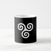 MUG TRISKELION TRIPLE CELTIQUE SPIRAL (Centre)