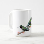 Mug Trois colibris perchés sur une branche d'une fleur (Devant gauche)