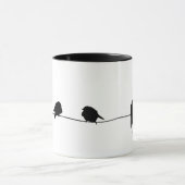 Mug Trois petits oiseaux se reposant sur un fil (Centre)